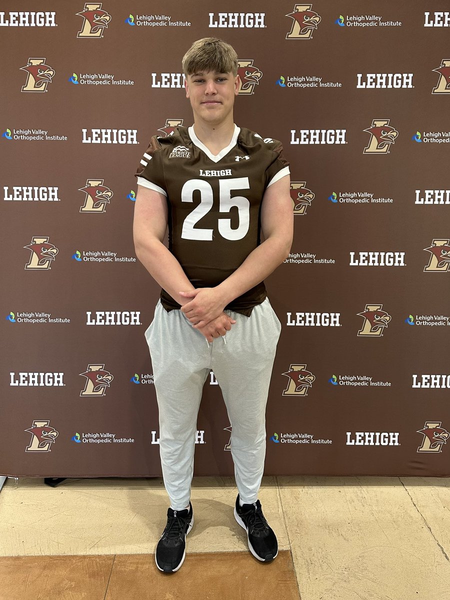 MarkHarrington_'s tweet photo. I got the chance to visit @LehighFootball  for their spring game! Big thank you to @CoachBozym for giving me the chance to come up, and @CoachBenThaw for talking about the LB’s. @LU_CoachMac @coach_cahill @NedimyerVince @MtLionFootball https://t.co/2vdH8yvWJy