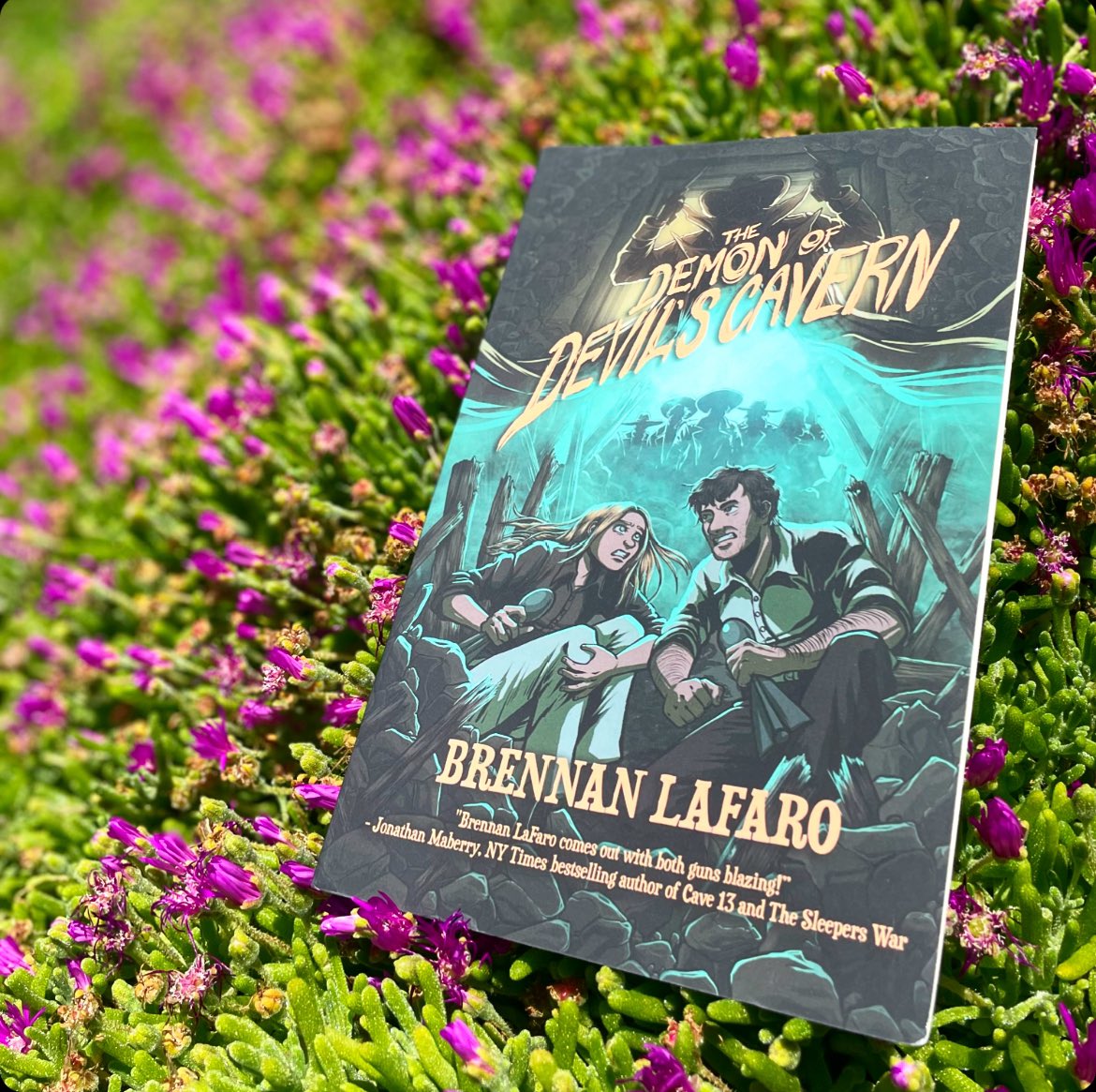 Happy Book release/birthday to @BrennanLaFaro! The Demon of Devil’s Cavern is out today from @DarklitPress - Pick up your copy wherever you buy your books. Let’s get it!