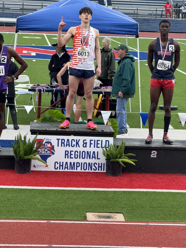 Congratulations to @JacobyHarmon for making it to the state meet in the 800 ! #CHOP 🪓 | #SpringsSpeed