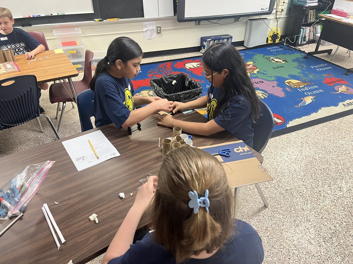 Laura Prymak tweet media