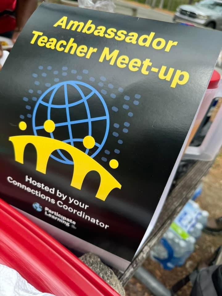 simoymartin2's tweet photo. #Connections Coordinator . What a feast! Our International Spring Potluck was a smashing success with 9 countries represented. 🇨🇱🇦🇷🇨🇷🇵🇭🇲🇽🇨🇴🇯🇲🇬🇾🇹🇹 The food? Delicious and beyond filling! A true taste of global unity and culinary delight. #UnitingOurWorld @ParticipateLrng https://t.co/oqHf7BmrJK