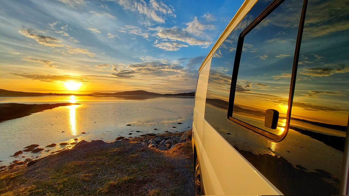 EilidhCarr's tweet photo. Such a beautiful evening 😍 
#OuterHebrides https://t.co/t4O5AHUFC2