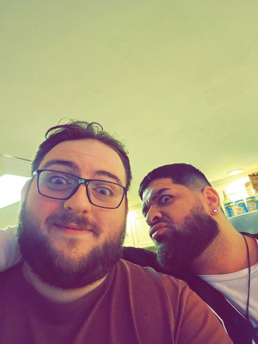 It was cool to see <a href="/AlphaJordan27/">Jordan</a> again. Love you bro 💙 and to meet <a href="/epiconyxfreak1/">Enemy Onyx</a> for the first time 🤧 all good vibes. Had a good time with another friend (you know who you are) 😩 lol Nice chillin with ya fr fr. 🙏❤️