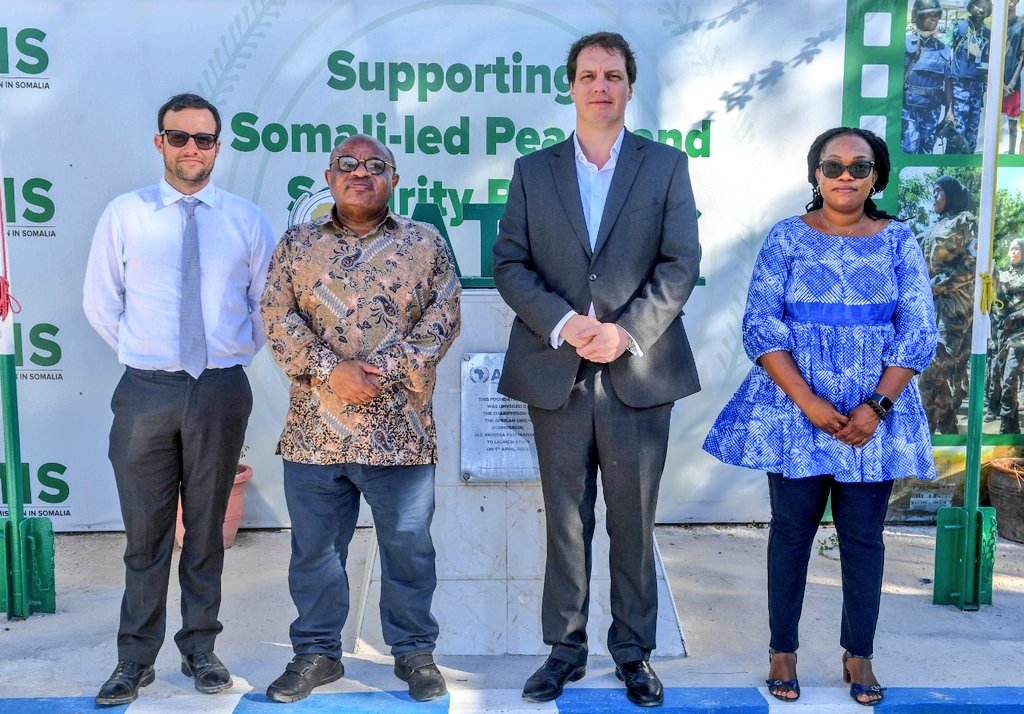 Over the weekend, I received at ATMIS Hq Mr. Sam Thomas, the new British deputy head of Mission in Somalia @UKinSomalia. Discussions focused on the implementation of ATMIS mandate, the current security situation in Somalia, post ATMIS security arrangements, and the UK'support