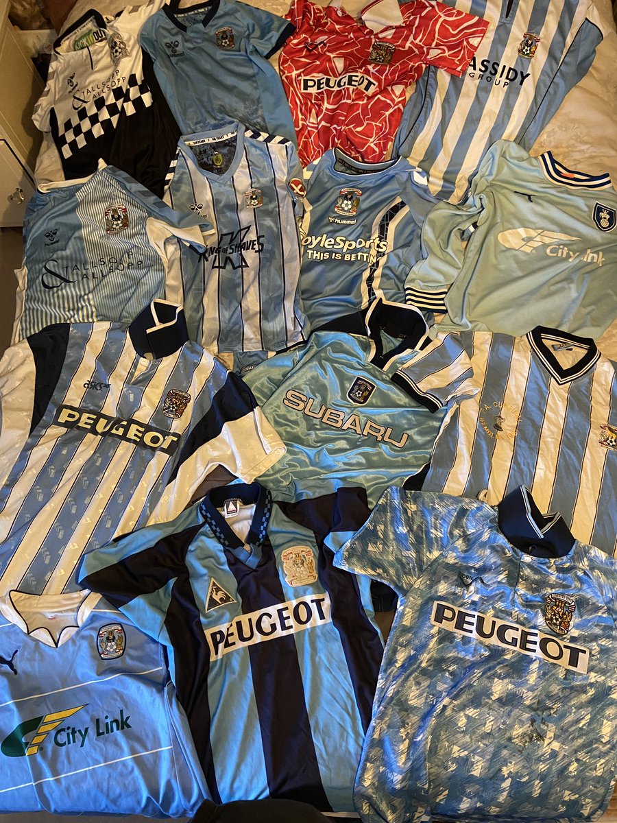 mralexpearson's tweet photo. What to wear? 🤔
#PUSB https://t.co/Weu02QsSge
