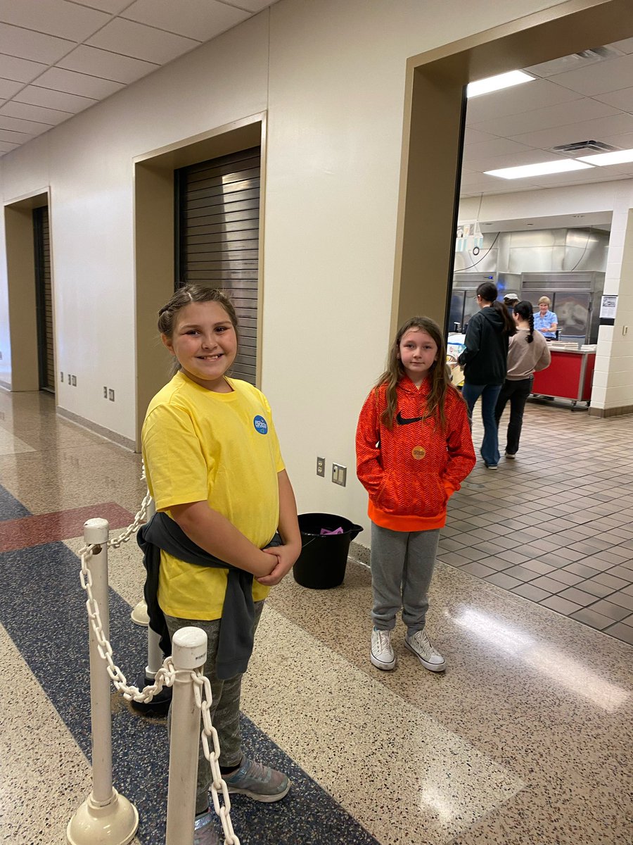 Our K-kids volunteered their time at the Kiwanis pancake breakfast today. They took tickets, offered to help families with small children or seniors with walkers, brought extra pancakes and bussed the tables. They were super helpful and enthusiastic.