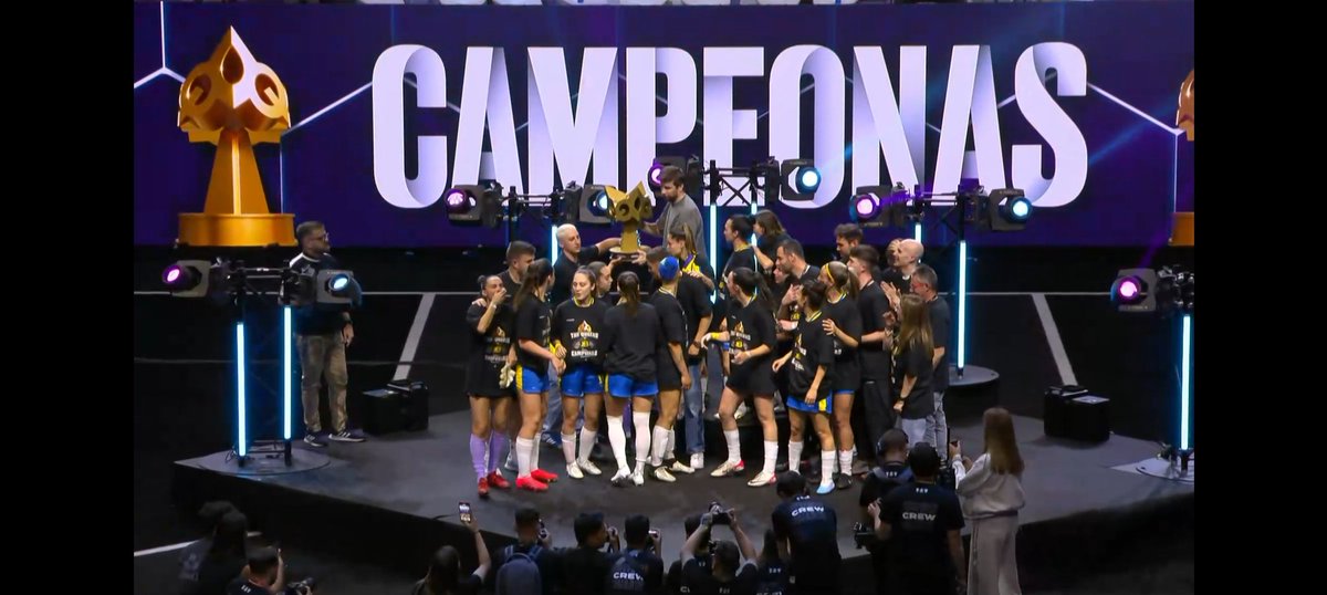 Queens League català tweet media