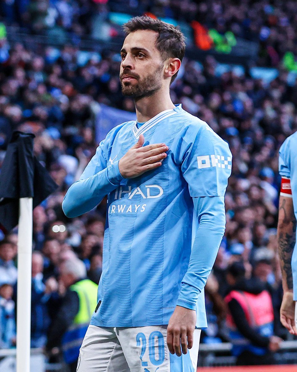 No true Manchester City fan will scroll past without interacting for MCFC Bernardo Silva
