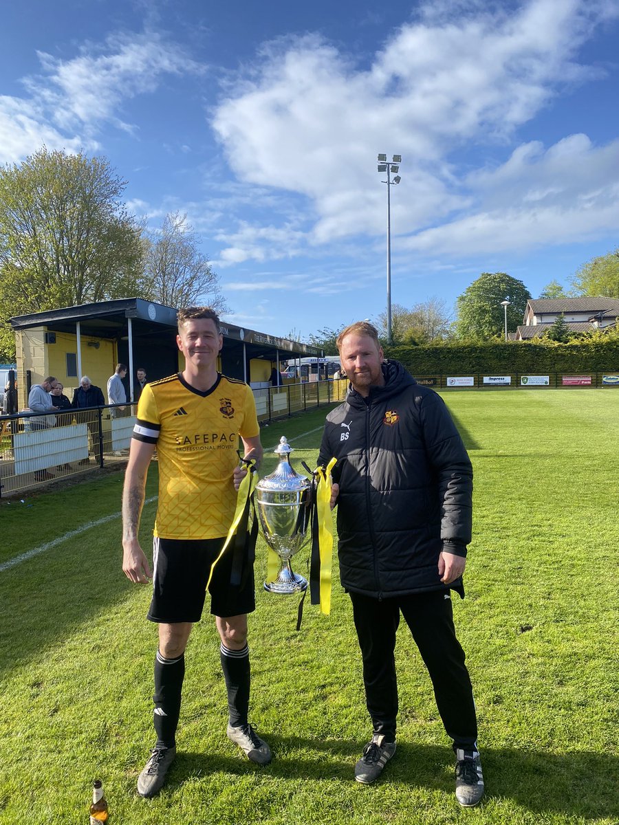 bradystone86's tweet photo. Winning things is good but winning stuff with ya mates is even better #winner #winnerswin ⚽️🏆🏆🏆 https://t.co/a7DIdENUy2