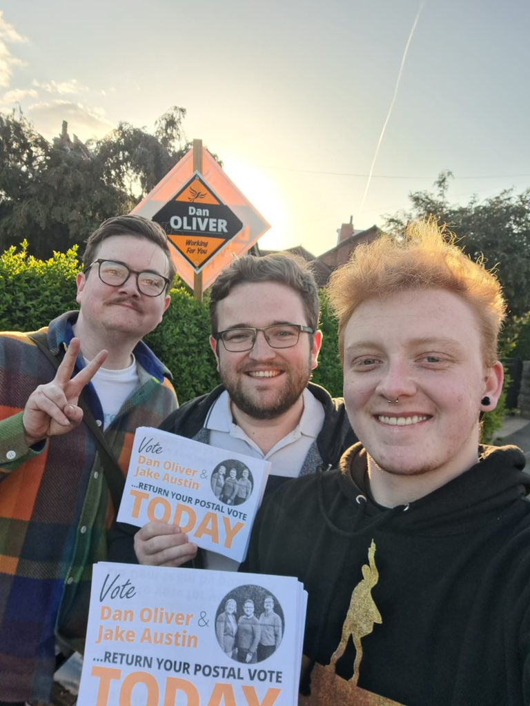 Another day on the local campaign trail! This time out with Dan to get out the vote in Offerton. 👊