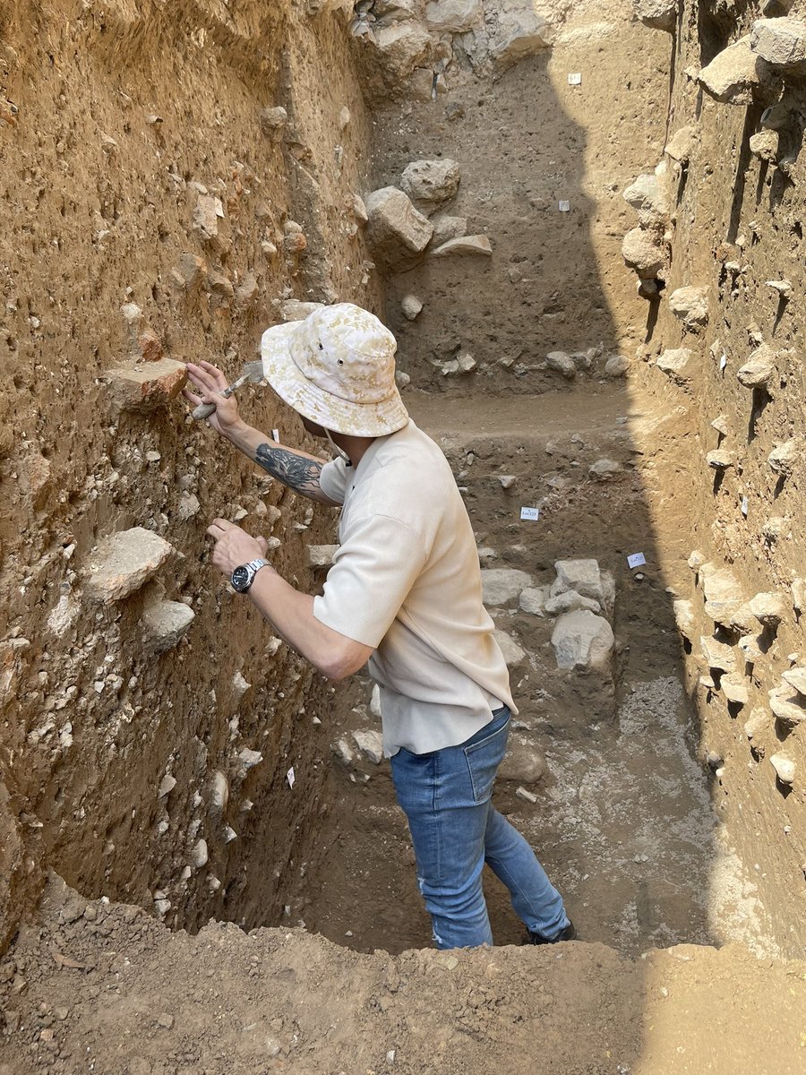 Ongoing Excavation & stratification in Falak-ol-Aflak Castle. 
📍Lorestan, Iran
#excavation
#iran
#Falakolaflak_castle
#Archaeology
#middleeast
#history