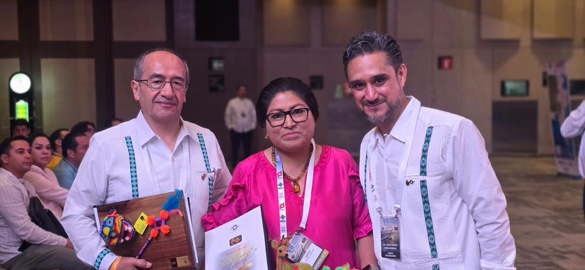 AMIVTAC_Chiapas's tweet image. VII Seminario Internacional de Puentes: Enlace al desarrollo.

Delegación Chiapas 

#seminariodepuentes
#amivtacchiapas
#puentes
#IngenieríaVial
#viisip
#vidantanuevonayarit