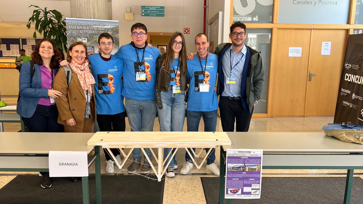 ETSCaminosUGR's tweet photo. Los estudiantes del #MasterICCP de l @ETSCaminosUGR logran un fabuloso tercer puesto en el #IConcursoDePuentesAgustínDeBetancourt celebrado hoy, 20 de abril, en la @CaminoSantander https://t.co/4LRAxh2yFM