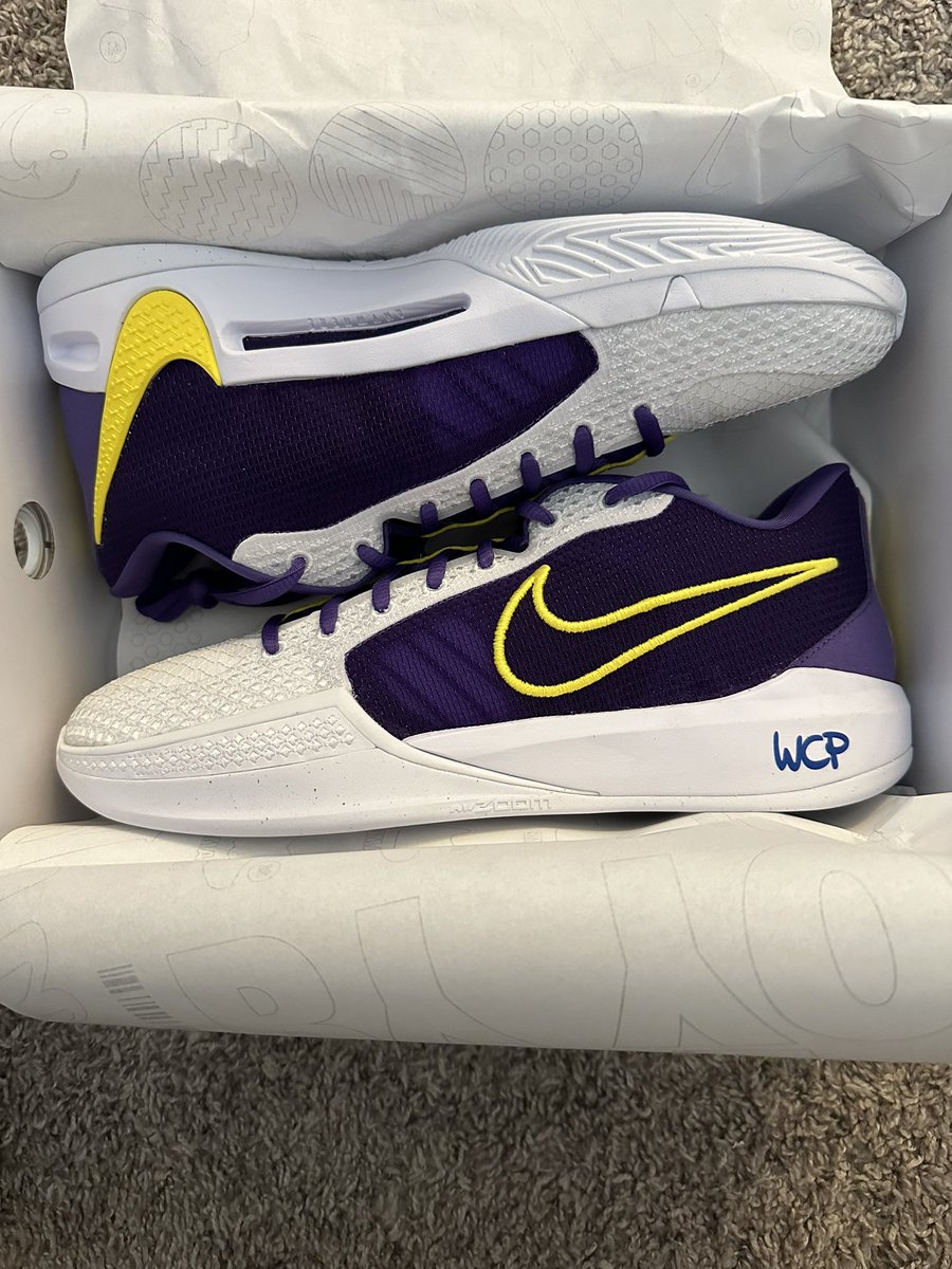 My “Nike by You” Lakers themed Sabrina 1s landed just in time for Game 1🕯️#LakeShow