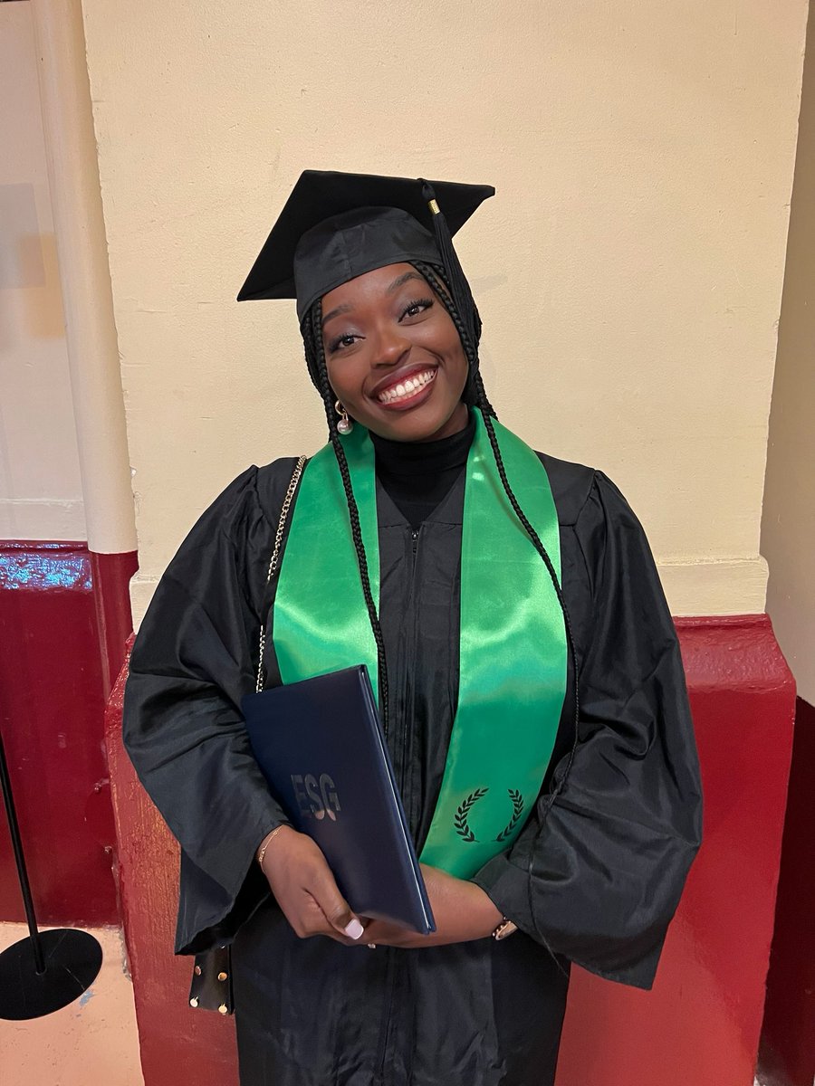 KA2LAChristelle's tweet photo. Congratulations to me ! We give glory to GOD ! 🙏🏾🥹 https://t.co/gFTglIRcZ9