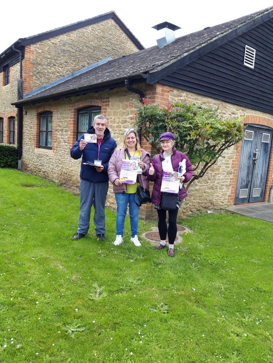 Less than two weeks until election day & IOA teams out across the city inc. Hinksey Park with Ben Christopher & Northfield Brook with Susana De Sousa💪