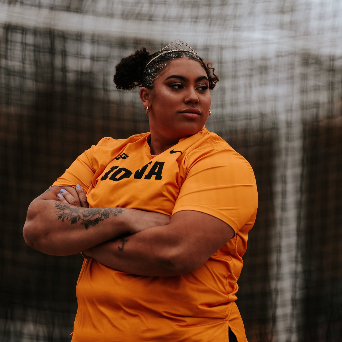 Women’s Discus | Musco Twilight

All #Hawkeyes 🥏

1. 𝙆𝙖𝙩 𝙈𝙤𝙤𝙙𝙮 - 55.04 meters (180’ 7")
2. Sydnie Smith - 49.80 (163’ 4”), PR + 8th at Iowa
4. Jamie Kofron - 46.13 meters (151’ 4”)