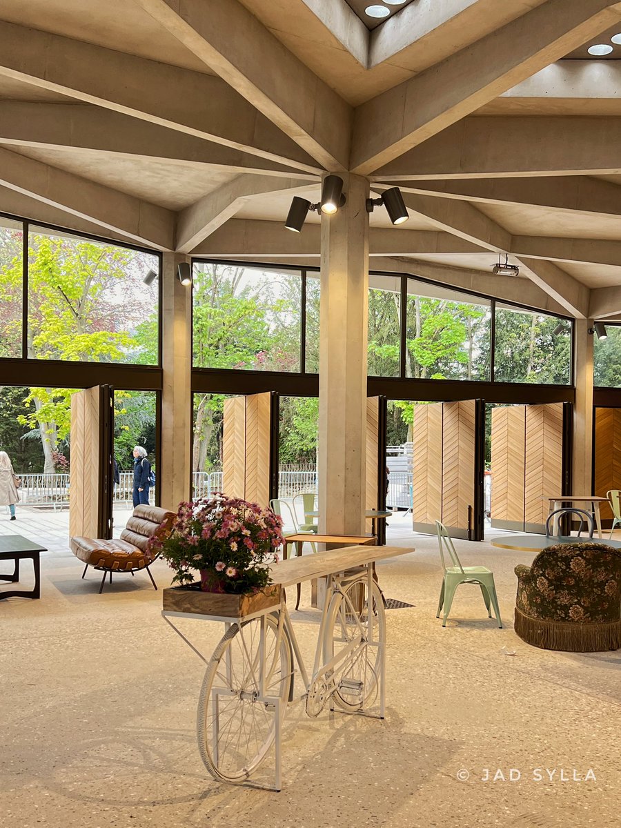 jad_sylla's tweet photo. .Les Balançoires.

Chaleureux et accueillant, l’espace food court “Les balançoires” à l’ouverture du magnifique Marché des Avelines à @VilleSaintCloud 
Félicitations à toute l’équipe !
@ericberdoati @Sego2Larminat @francoiseaski @AlexiaFourcaud https://t.co/Ok7iwbg4h9