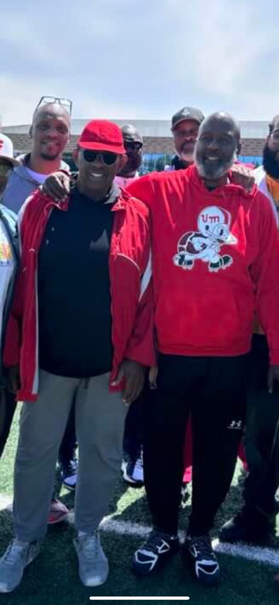 Appreciate my HS Coach Frank Young for all you did to support me through HS and molding me into Coaching and Caring like you did for the Lost Kids on the South Side that people didn’t think could make it out!! #ThatPart #TBIA