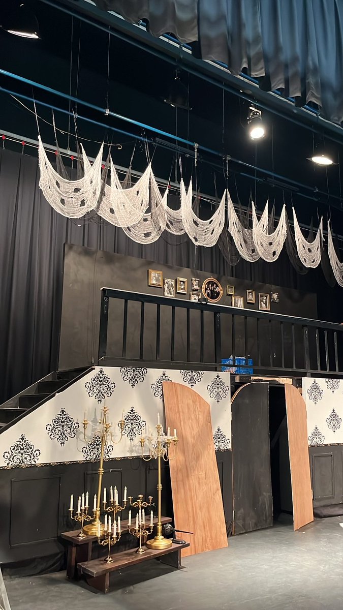 BethanyLay3's tweet photo. Sing through and set work today! Don’t miss this beautiful show at Central High School May 2nd-5th @KnoxCentralHS 

Tickets available here: https://t.co/aeNwiLt4yW https://t.co/rJaJCjk71J