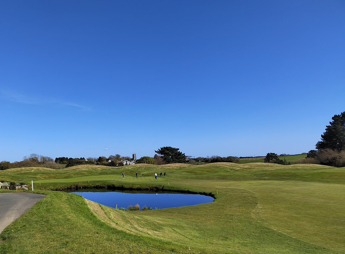 Beauitful sunny views @StMellion today. Happy afo  golfing, really enjoy it here every single time #golf #golfer #golfing #juniorgolf