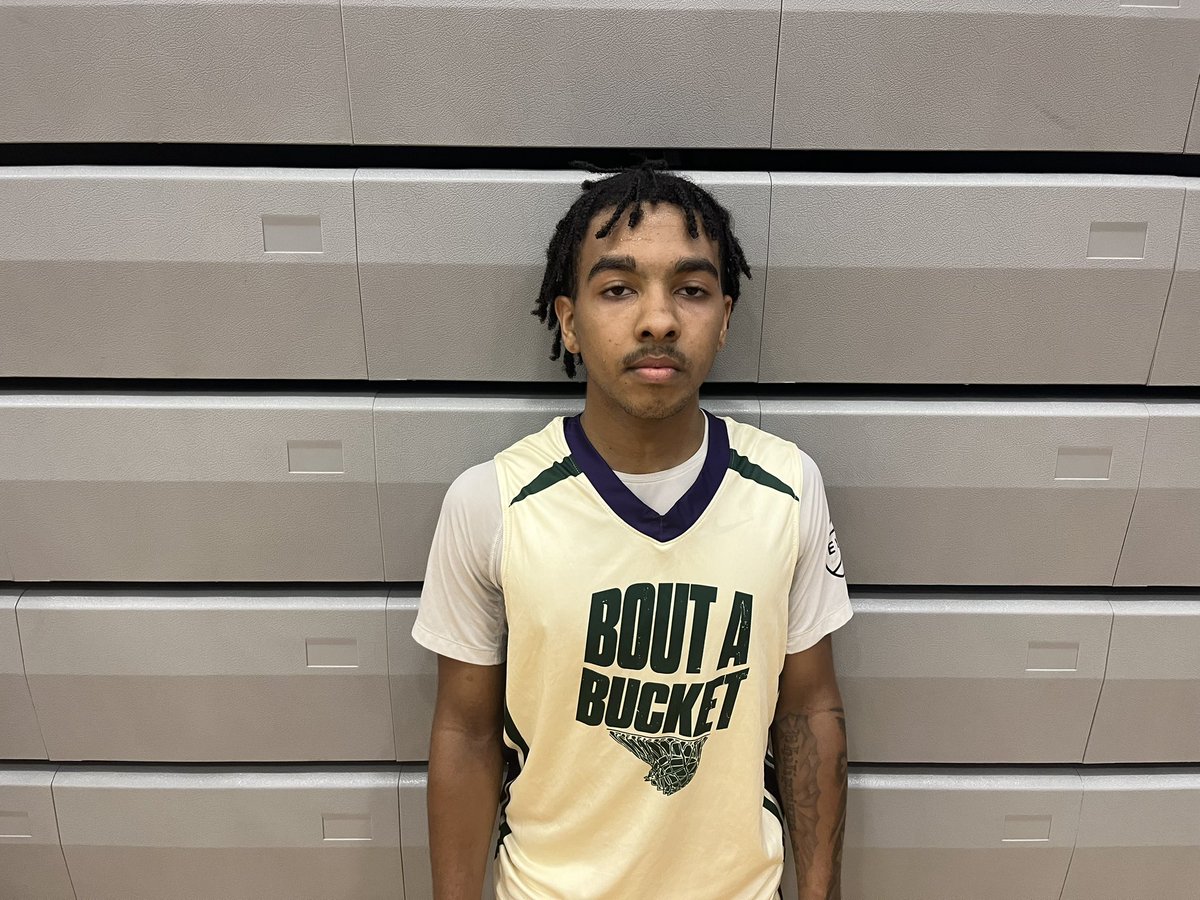 BigShotsGameMVP's tweet photo. #BIGSHOTS #VBTipOff

15U

Bout A Bucket 60
4 MJ Gladden 23
1 Mike Strickland 22

365 Running Rebels 33
23 EJ Anderson 15

@BigShotsGlobal https://t.co/x5HtWu2Rf0