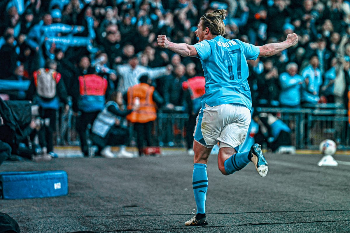 Anask10_'s tweet photo. Manchester City vs Chelsea 

#FACup #EmiratesFACup #KevinDeBruyne #ChelseaFC #ManchesterCity #football #edit #Anask10 https://t.co/IgOxPnm808