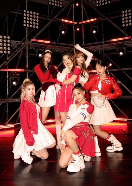 INFO_VCHA's tweet photo. ℹ️ | According to JYP Entertainment's forecast report, VCHA will make their comeback with an EP in the second quarter of 2024 (April-June).

#VCHA #비춰 @Official_VCHA https://t.co/dAXgr3EyyQ