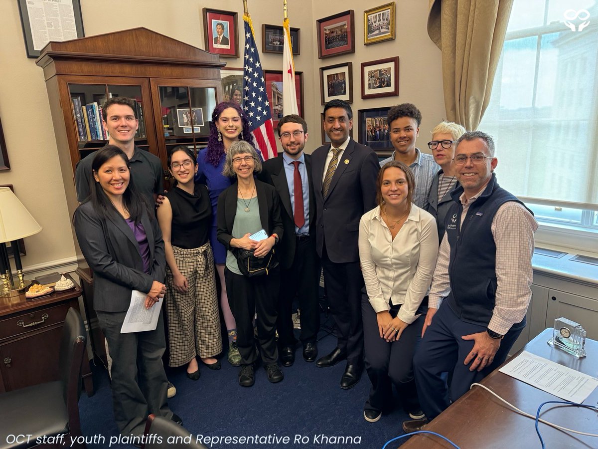 Juliana, Montana and Virginia youth plaintiffs went to Capitol Hill and had the wonderful opportunity to meet with @SenSanders, @SenJeffMerkley, @SenMarkey, @senatordurbin @RepRoKhanna, and @RepCasten to discuss the #SaveJuliana campaign. #YouthvGov