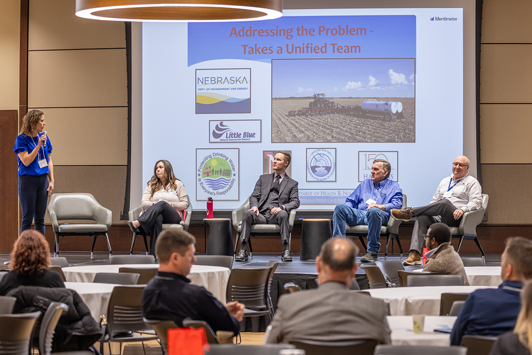 #Nebraska #agresearchers & industry stakeholders gathered in March to discuss the latest in water & nutrient research, technology, water quality concerns & more. Watch the presentations here » ow.ly/49KY50Riwrx

#NebExt #ag @UNL_IANR #UNL #naturalresources @UNLExtension