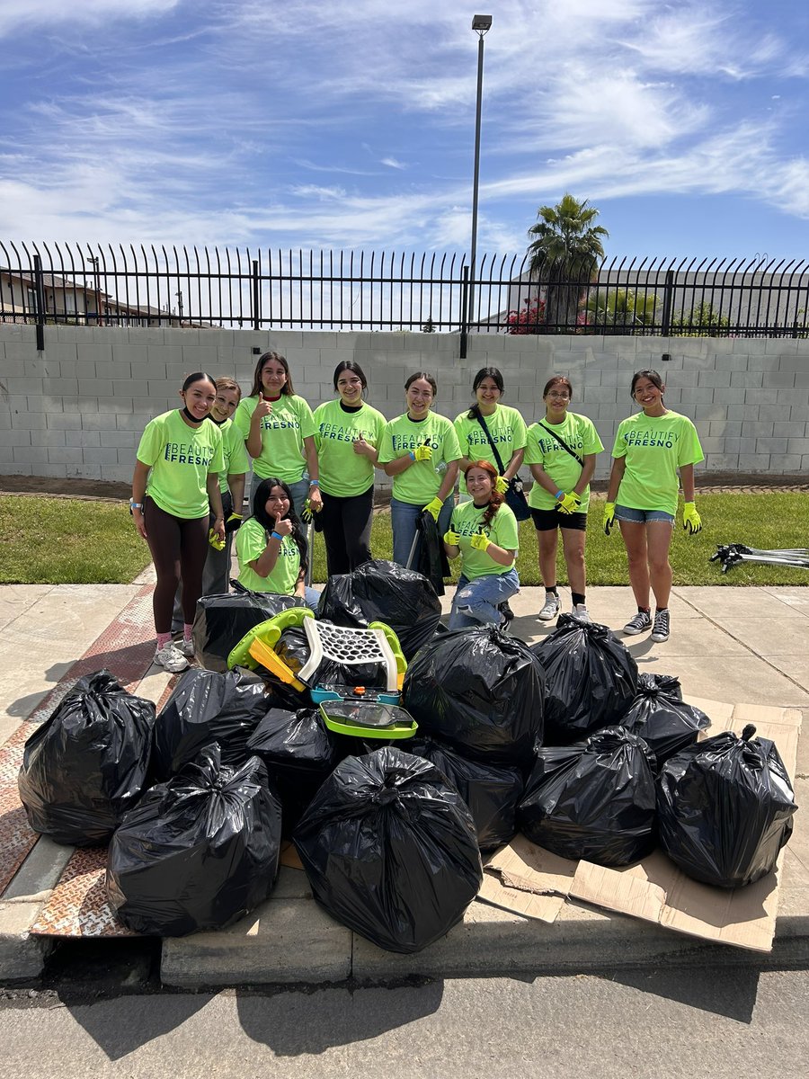 Sunnyside HS students participating in Beautify Fresno.  All this Trash was on the same street in front of an elementary school. We need to have Awareness and Responsibility, so our children can live in a cleaner society.