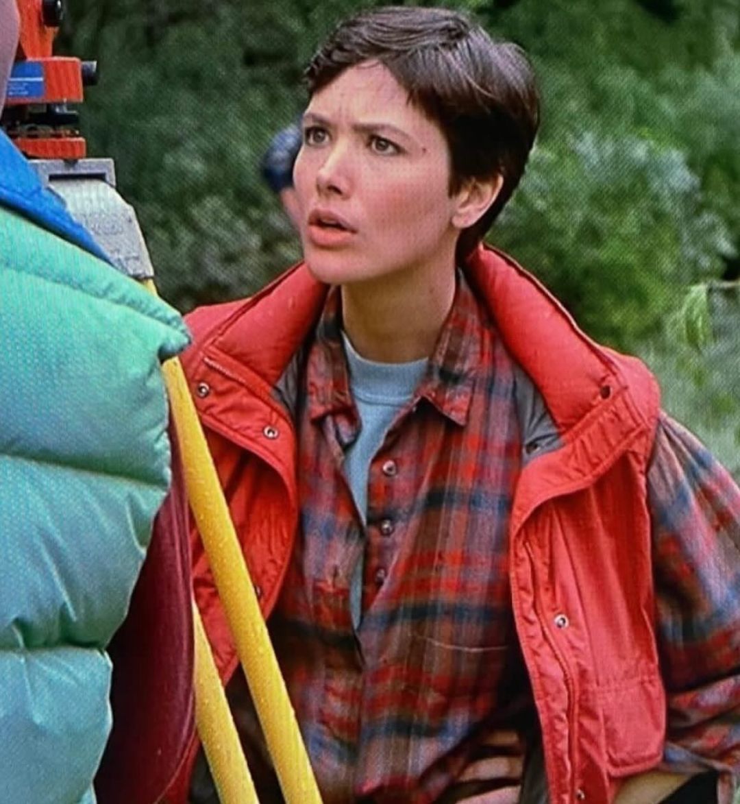 My character in #northernexposure Maggie O’Connell, was such an iconic character — she was the first of her kind. I absolutely treasured portraying her. Here are photos from a great episode… [1 of 3]
🙏❤️#northernexposure #art #love #maggieoconnell #streaming @PrimeVideo