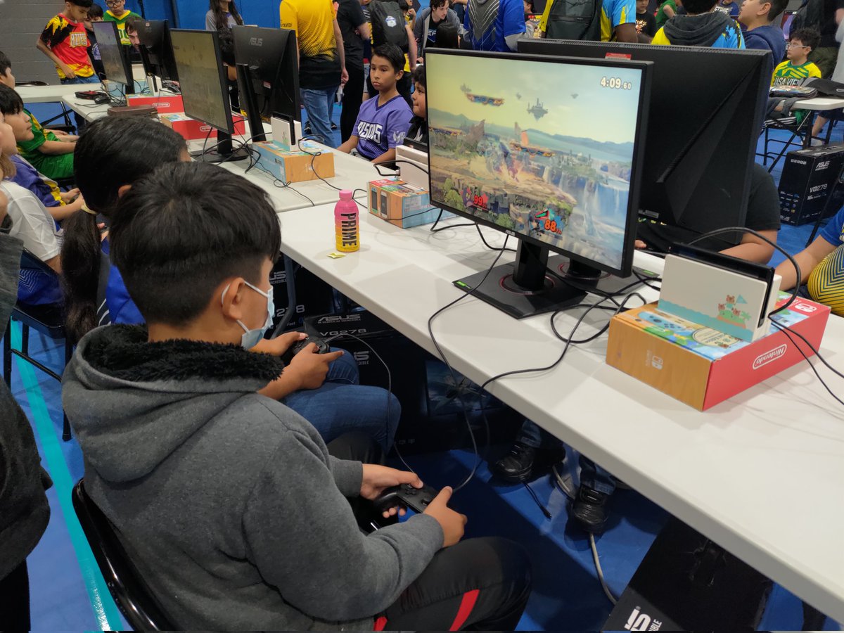 W. A. Blair competing in Dallas ISD Esports Tournament for a chance to be crowned Champion