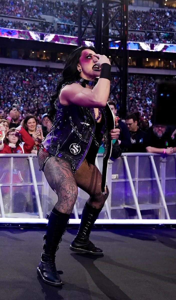 marissa 🖤 tweet media