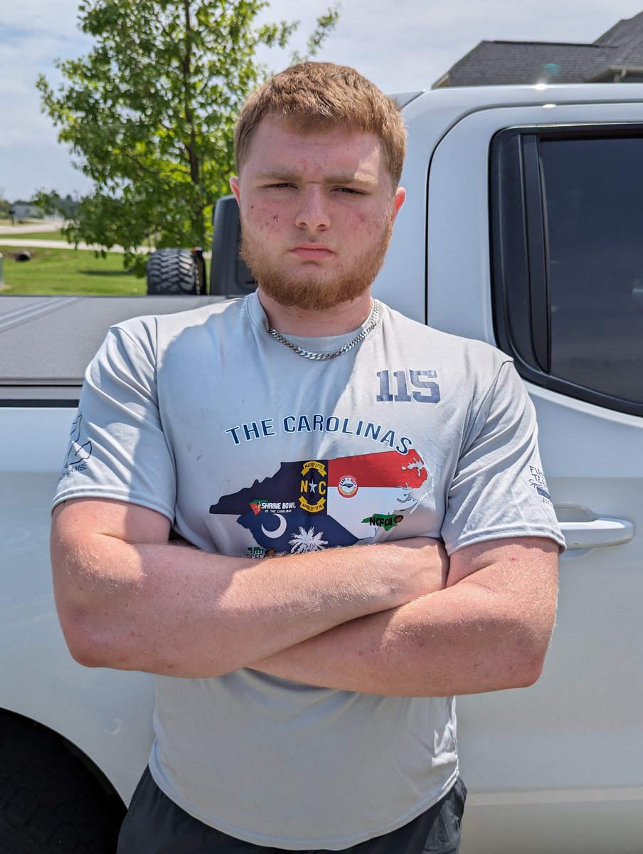 ZachMcCormick75's tweet photo. Had a great day competing at the Carolina Coaches Combine! @CoachesCombines @CoachBryanTill @UPHS_Football https://t.co/BMQzb6whxQ