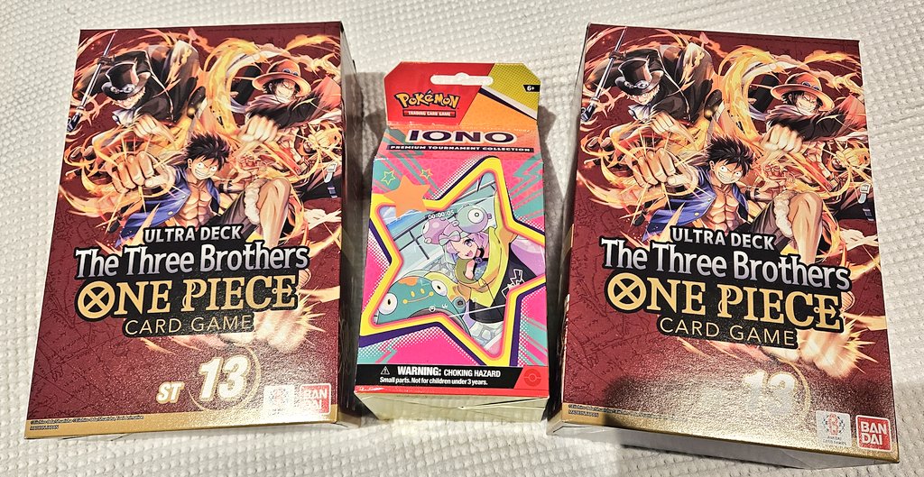 TCGTaj's tweet photo. Got a nice delivery from my friends at @eclipsecards today 😊🏴☠️❤️
#ONEPIECE #OPCG #OPTCG #OnePieceCardGame #ST13 #Luffy #Sabo #ThreeBrothers https://t.co/wQDaCFU2Hk
