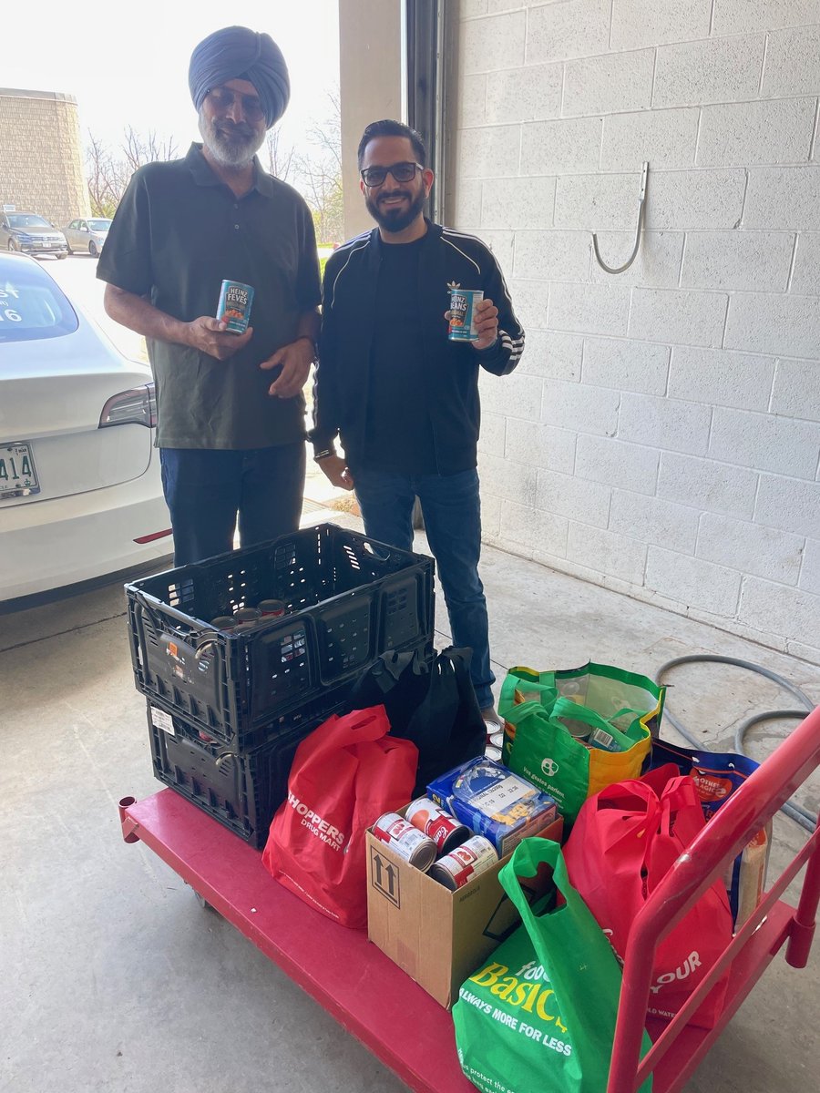 Food4KidsHalton's tweet image. Much thanks to Gurdwara Singh Sabha Milton and Milton South Asian Seniors Club for their recent donation! Our Milton Coordinator, Stacey received       
$430.50 worth of food donations. Thank you for your support!
#WeekendsWithoutHunger #SupportFood4KidsHalton #CommunityMatters
