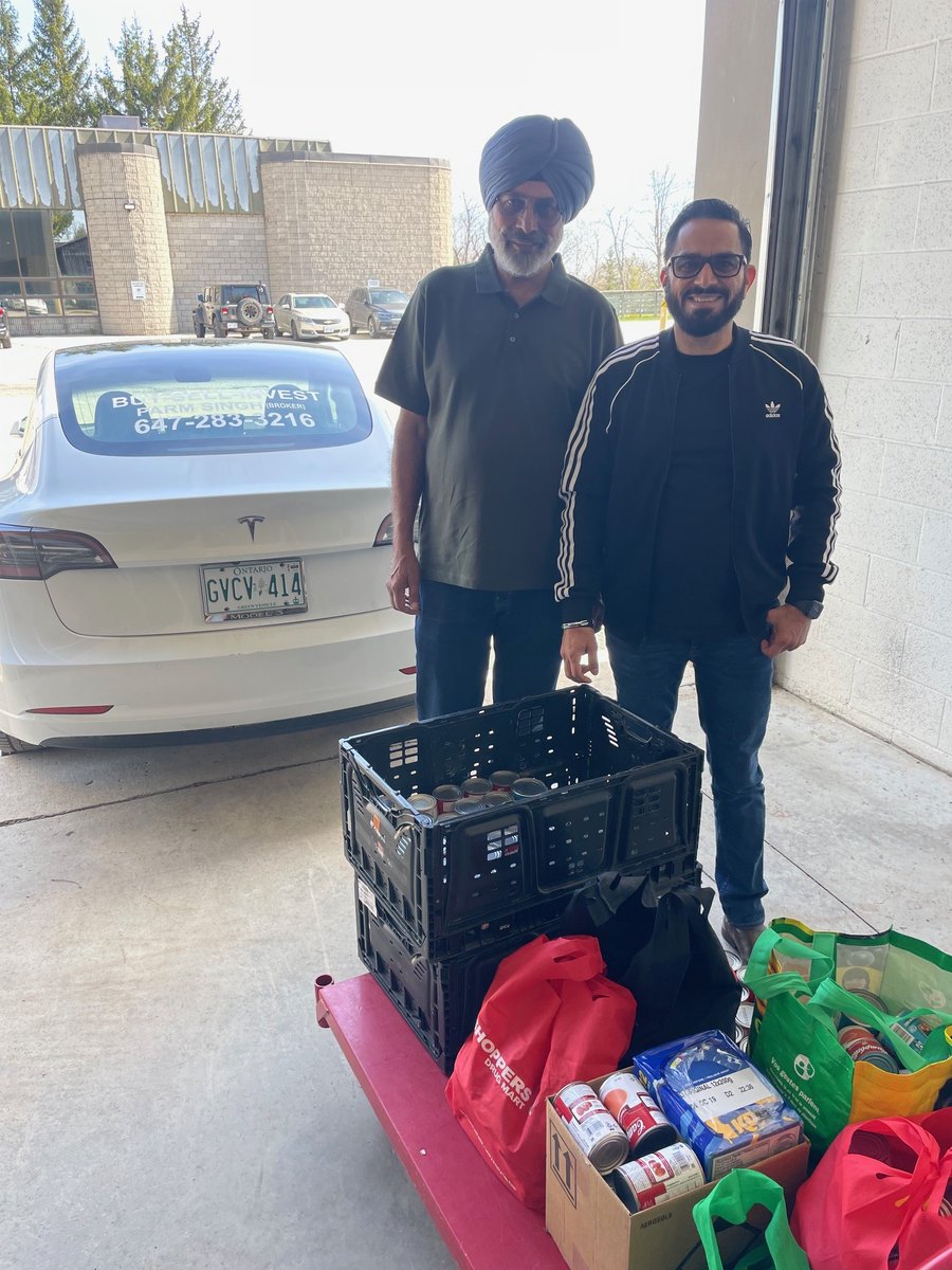 Food4KidsHalton's tweet image. Much thanks to Gurdwara Singh Sabha Milton and Milton South Asian Seniors Club for their recent donation! Our Milton Coordinator, Stacey received       
$430.50 worth of food donations. Thank you for your support!
#WeekendsWithoutHunger #SupportFood4KidsHalton #CommunityMatters