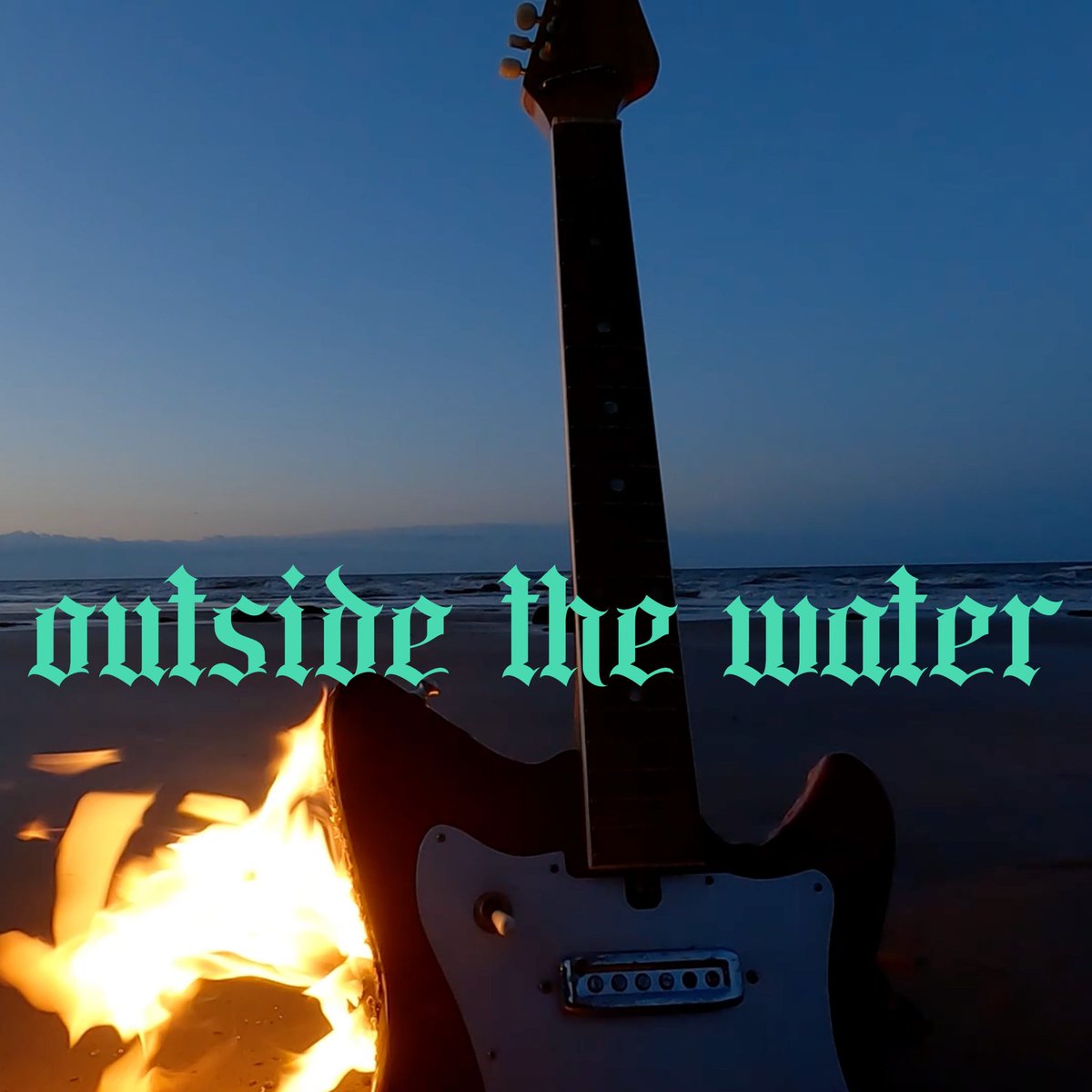 Listen to the single 'Outside The Water' and discover the creativity of the wonderful and promising Alfie Connor. #indiedockmusicblog #indipop indiedockmusicblog.co.uk/?p=23550