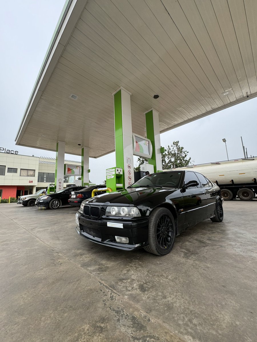 a_drone_in_hand (@enoch_nsoh) on Twitter photo 