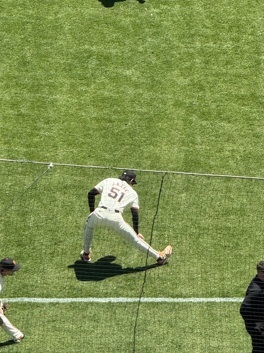 xwwehix28's tweet image. Finally get to see #JungHooLee play live 🥹

#SFGiants