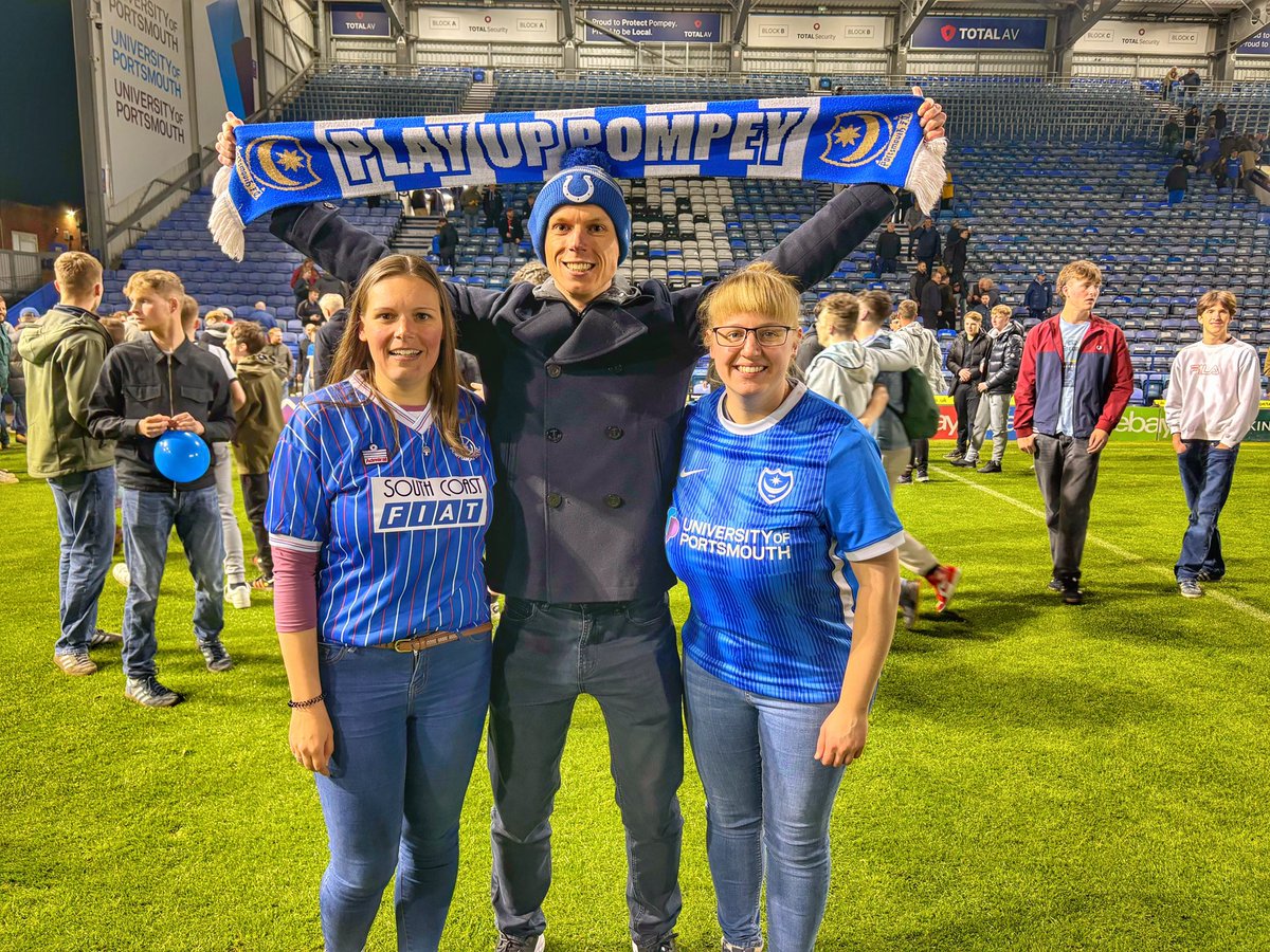 CharAttrill's tweet photo. Champions 🏆 
What a week! #Pompey https://t.co/n1obWkJiTY
