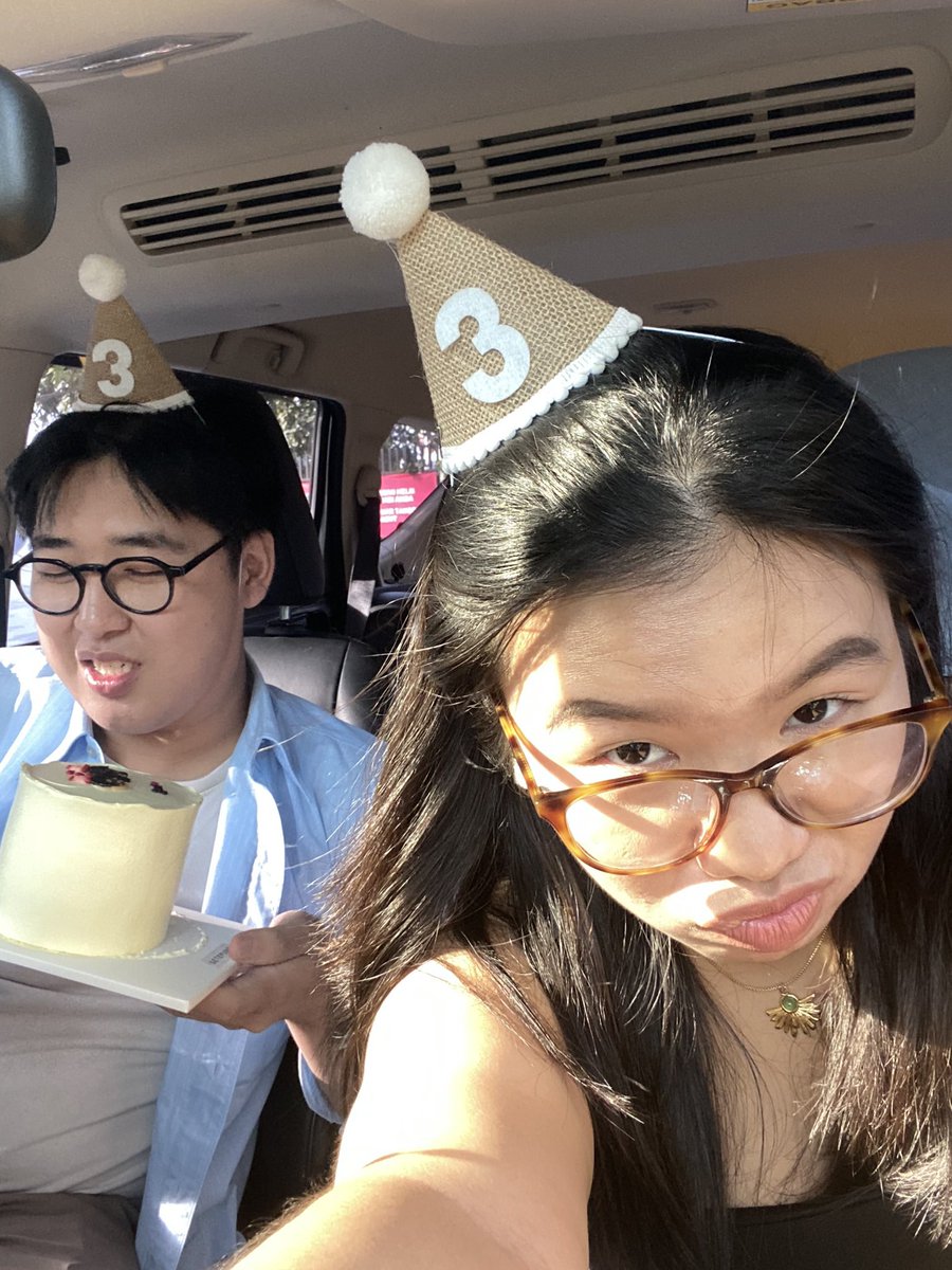 100degreee's tweet photo. 3 years with you🤍 it feels like i’ve known you for my whole life https://t.co/aKH3lz8ZUW