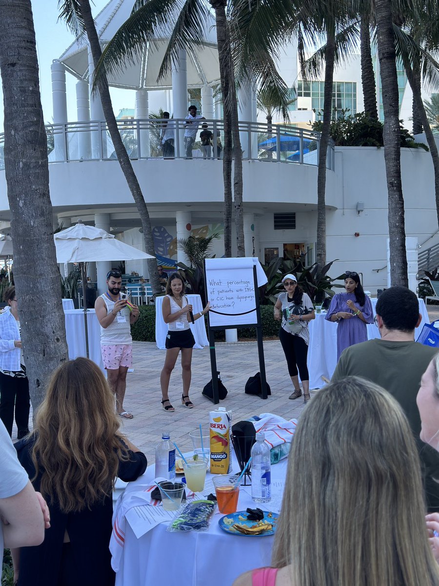 #EBMed poolside networking and jeopardy 🏝️
