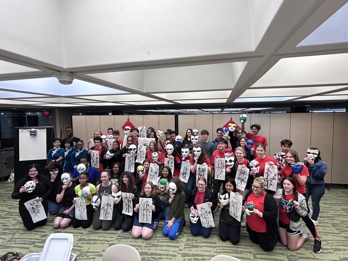 scsdoh's tweet photo. 21 SHS students from the Chinese and East Asian Culture class rocked Sinclair Community College’s East Asian Day. Brush painting, face mask art, poem, traditional dance – they did it all! #CatPride #ThanksSinclair #MoreToOffer https://t.co/JHnktaD12I