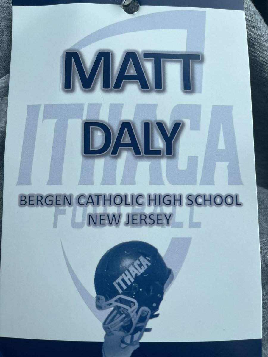 dalymatt19's tweet photo. Had a Great time at @IthacaBomberFB this morning, loved the energy at practice and the coaching staff! Thanks @MaguireBrandon for having me! https://t.co/YISrSz1pZW