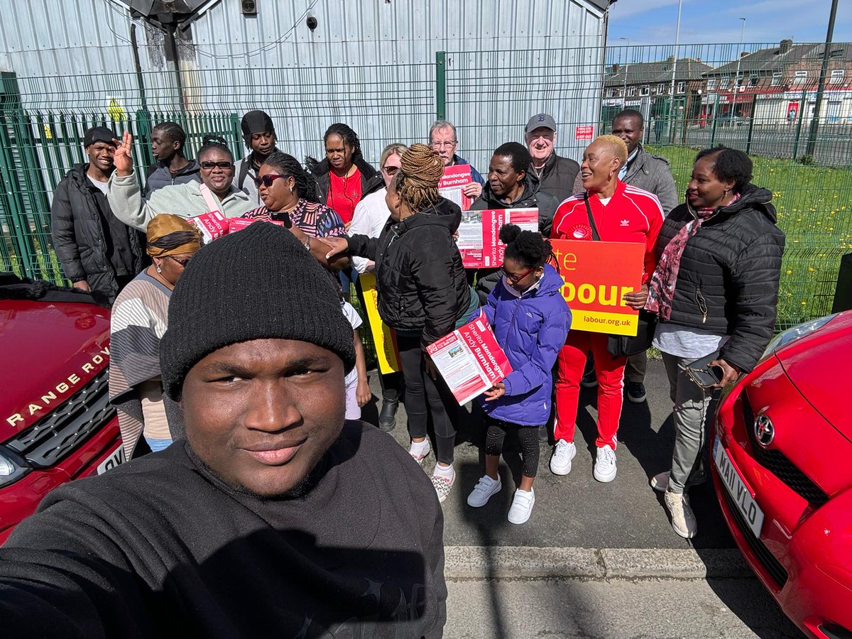 Wonderful day in New Moston  Strong support with Team Labour Moston with Cllr Paula Appleby .The turnout was amazing. Together for positive change. 
#Community #mostonlabour #May2ndElection #VoteLabour🌹