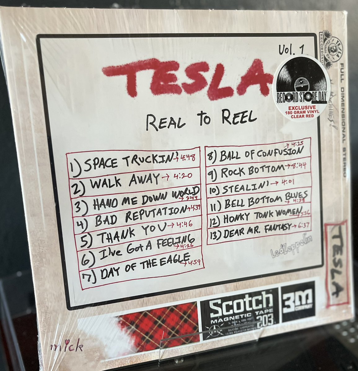 FromHairTo4Ever's tweet photo. Happy #RecordStoreDay!!!
The only RSD exclusive I picked up was Tesla - Real to Reel Vol. 1.
I also found VAMP - The Rich Donโt Rock (1989) CD and bought a Skid Row sticker, cuz why not!?
#HairMetal #Tesla #RealToReel #VAMP #SkidRow #RecordStoreDay2024 #RecordStoreFinds https://t.co/8aG17JIqnZ