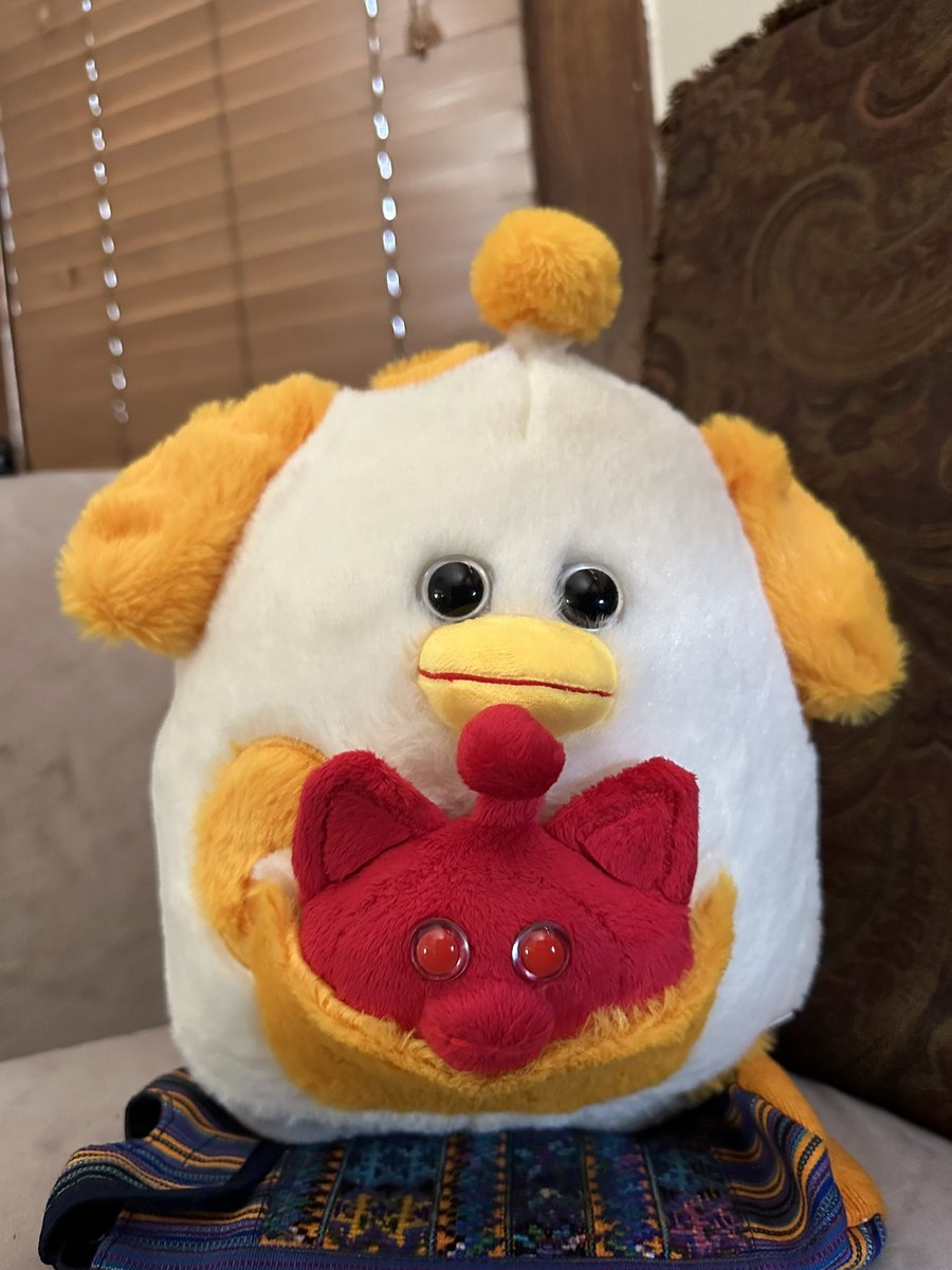 Drakithu's tweet photo. Papupi found this weird kid off the streets and everyone accepted him.

@itemLabel https://t.co/LUWAGxIQlG