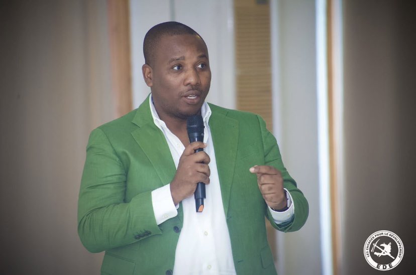LivertEmmanuel's tweet photo. Félicitations à @claudejoseph03 et @SenateurMoise pour leur engagement envers Haïti malgré leurs différences.💚

#UnitéDansLaDiversité 🇭🇹 https://t.co/NVLXYtJ5jc